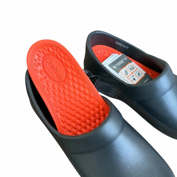 NWT Crocs At Work Women\'s Work Neria Pro II Literide Black Clogs main image 6